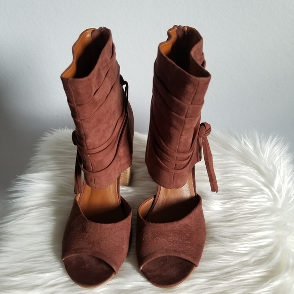 Dolce by mojomoxy ankle booties brown with tassels detail size 8.5 - Picture 7 of 10